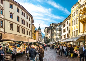 Sonntagsmarkt in Cannobio am Lago Maggiore